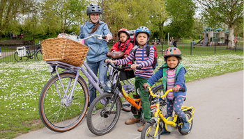 GUEST BLOG: Car-Lite Living – enjoy a healthy, affordable and climate-friendly lifestyle!