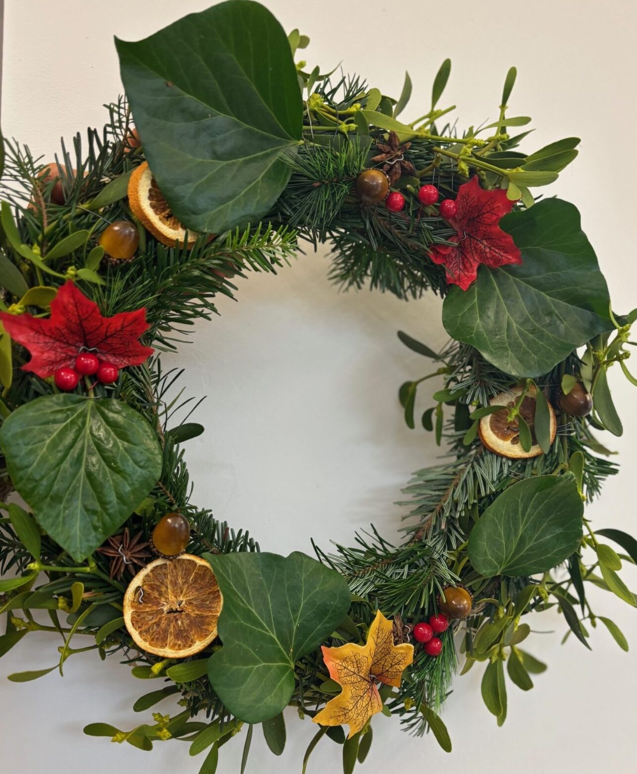A festive christmas wreath